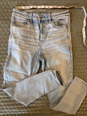 American Eagle Outfitters Light Wash High Rise Jegging Skinny Jeans